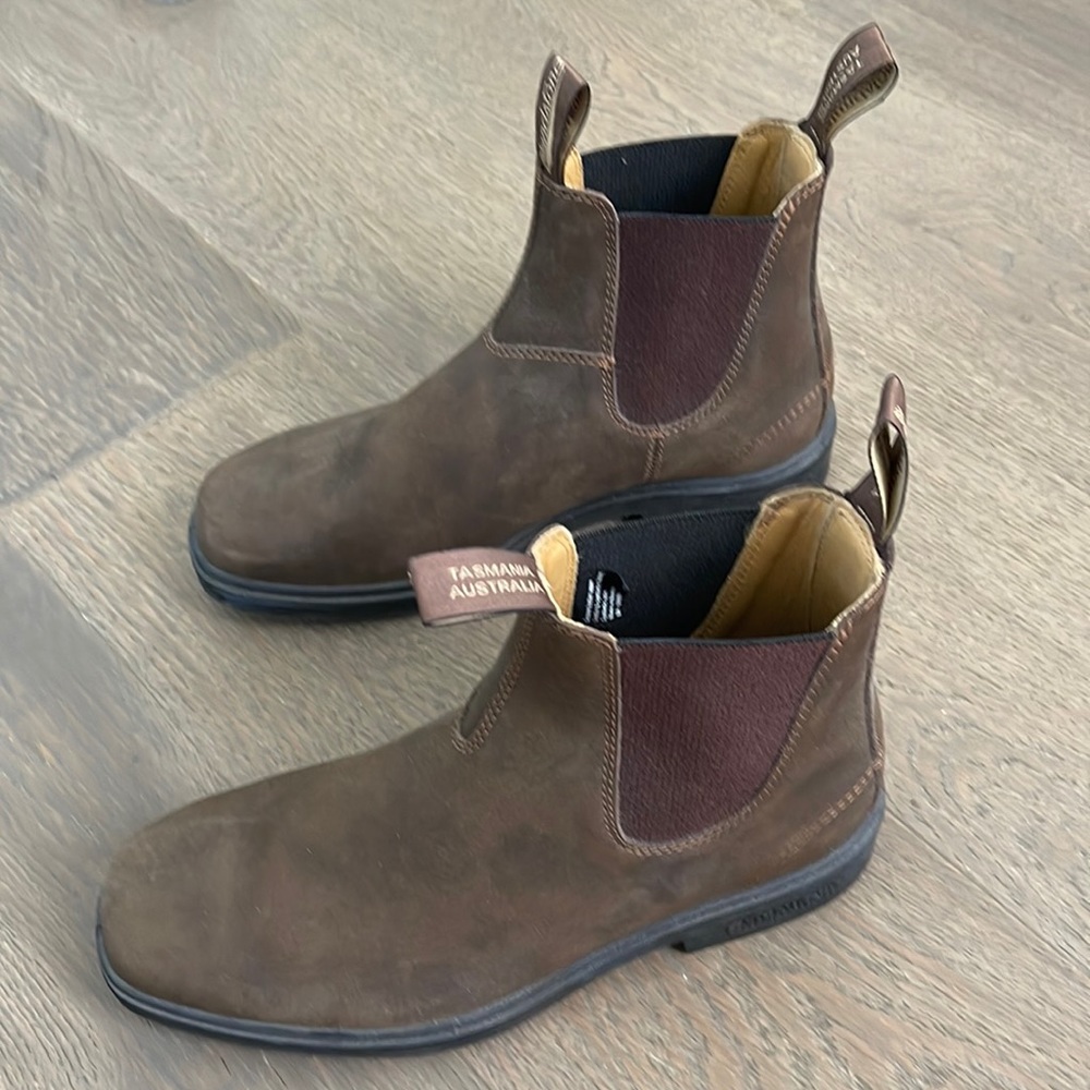 Men’s Blundstone CLASSICS
CHELSEA BOOT